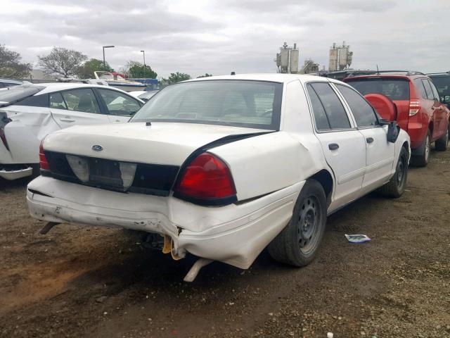 2FAFP71W06X105560 - 2006 FORD CROWN VICT WHITE photo 4