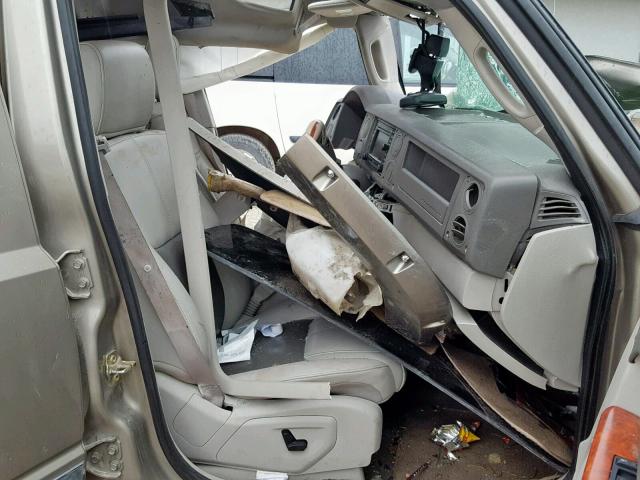 1J8HG58236C168233 - 2006 JEEP COMMANDER ვერცხლისფერი ფოტო 5