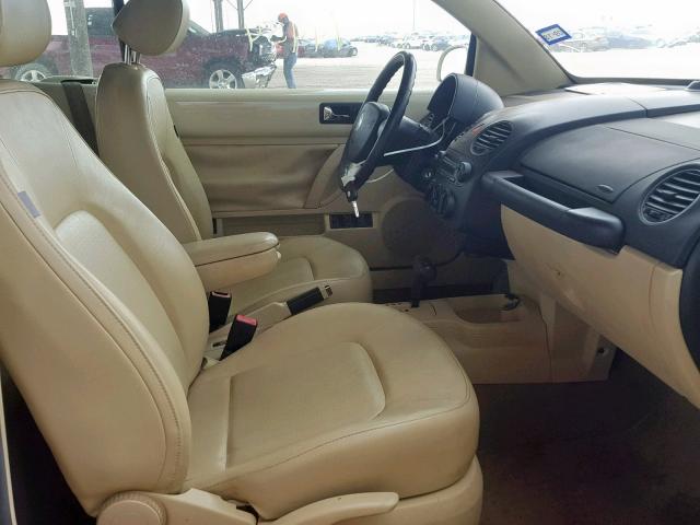 3VWRF31Y18M408797 - 2008 VOLKSWAGEN NEW BEETLE Beige Foto 5