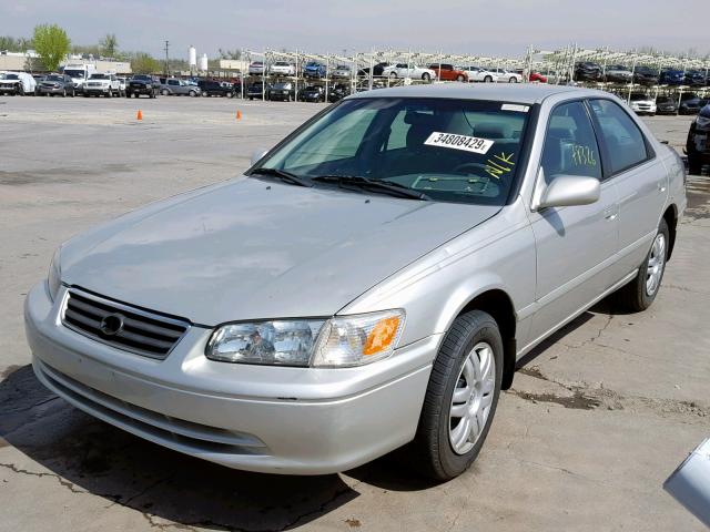 4T1BF28K01U125031 - 2001 TOYOTA CAMRY LE SILVER photo 2