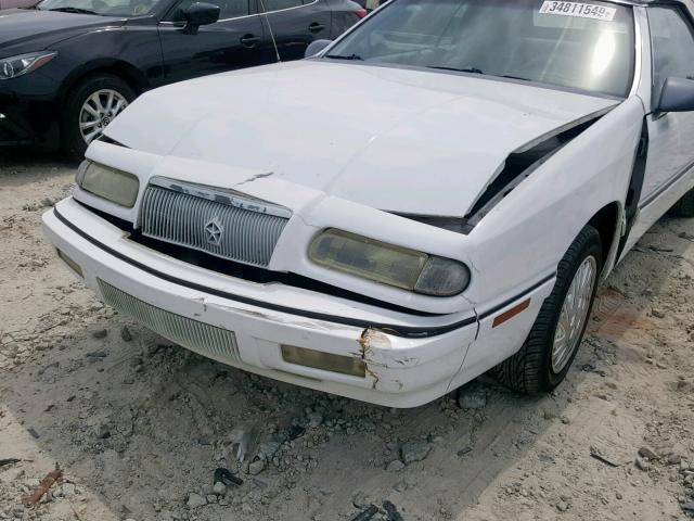 1C3XU4538PF673918 - 1993 CHRYSLER LEBARON WHITE photo 9