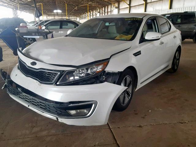 KNAGM4AD0B5006072 - 2011 KIA OPTIMA HYB WHITE photo 2