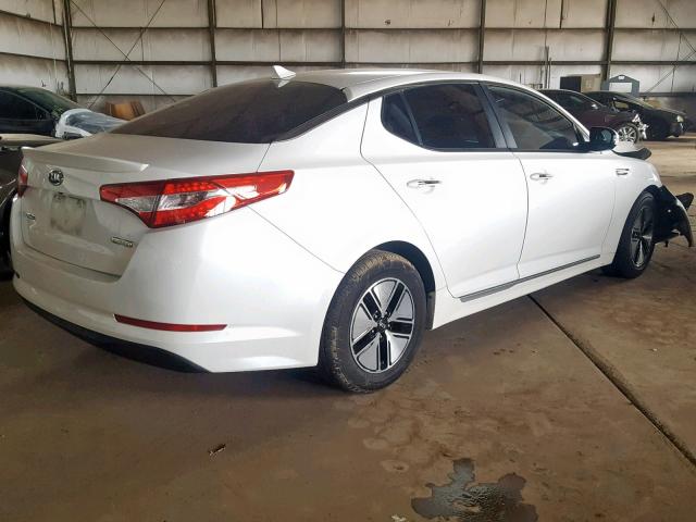 KNAGM4AD0B5006072 - 2011 KIA OPTIMA HYB WHITE photo 4