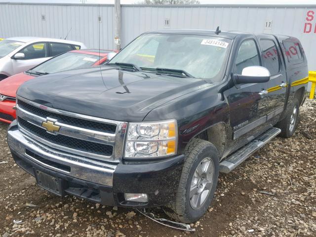 3GCPKSE35BG284683 - 2011 CHEVROLET SILVERADO BLACK photo 2