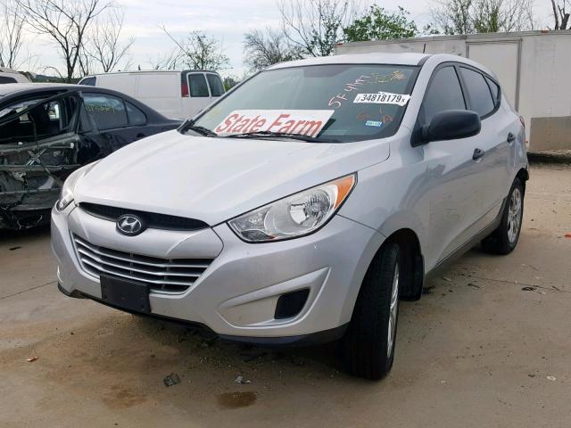 KM8JT3AB9BU264578 - 2011 HYUNDAI TUCSON GL SILVER photo 2