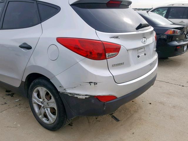 KM8JT3AB9BU264578 - 2011 HYUNDAI TUCSON GL SILVER photo 9