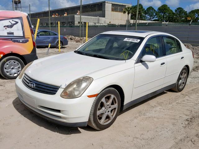 JNKCV51E43M323498 - 2003 INFINITI G35 WHITE photo 2