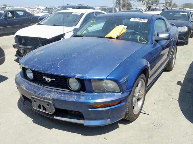 1ZVFT82H075312736 - 2007 FORD MUSTANG GT BLUE photo 2