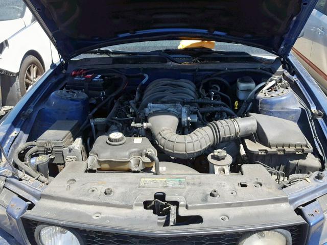 1ZVFT82H075312736 - 2007 FORD MUSTANG GT BLUE photo 7