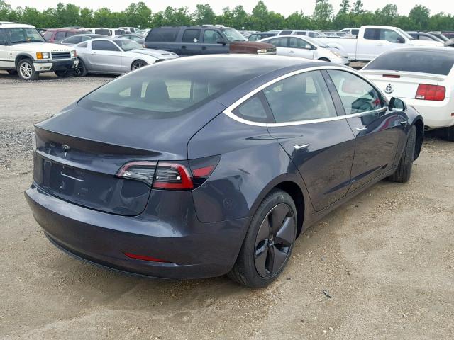 5YJ3E1EA2JF157649 - 2018 TESLA MODEL 3 GRAY photo 4