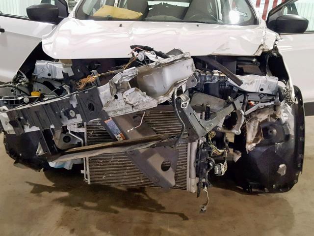 1FMCU0F74GUB97355 - 2016 FORD ESCAPE S WHITE photo 9