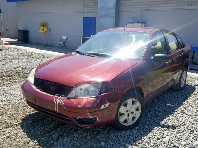 1FAHP34N37W216721 - 2007 FORD FOCUS ZX4 RED photo 2