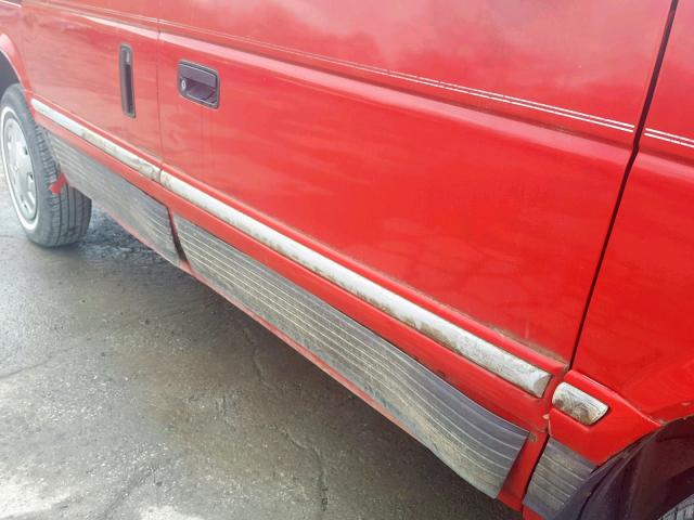 2B4GH253XPR137322 - 1993 DODGE CARAVAN RED photo 9