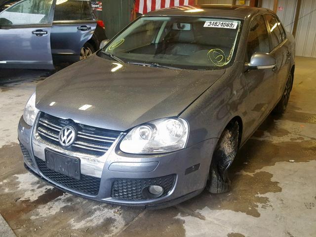 3VWRZ7AJ9AM125992 - 2010 VOLKSWAGEN JETTA SE GRAY photo 2