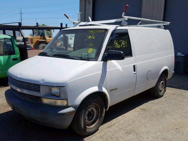 1GCDM19W1XB119130 - 1999 CHEVROLET ASTRO WHITE photo 2