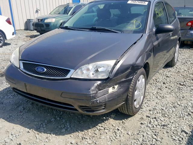 1FAFP31N96W226857 - 2006 FORD FOCUS ZX3 GRAY photo 9