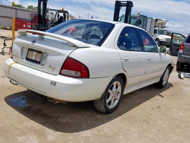 3N1BB51DXYL100738 - 2000 NISSAN SENTRA SE WHITE photo 4