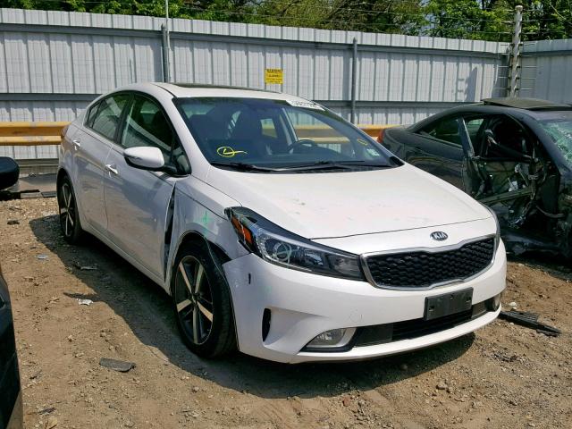 3KPFN4A89HE093787 - 2017 KIA FORTE EX WHITE photo 1