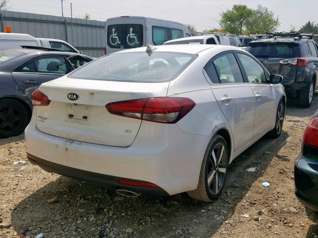 3KPFN4A89HE093787 - 2017 KIA FORTE EX WHITE photo 4