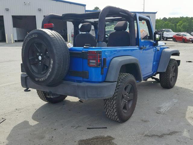 1C4AJWAG7FL588597 - 2015 JEEP WRANGLER S Mavi foto 4