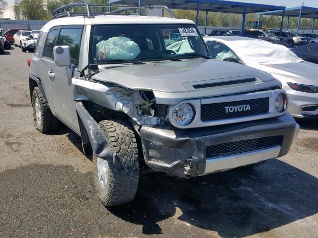 JTEBU4BF5AK072402 - 2010 TOYOTA FJ CRUISER GRAY photo 1