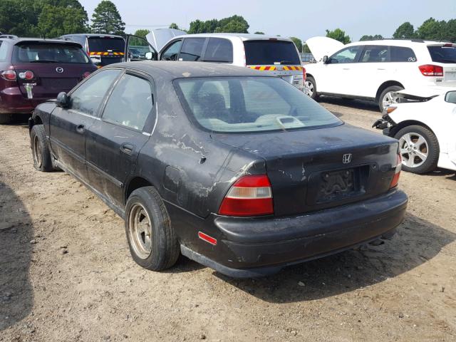 1HGCD5624RA009736 - 1994 HONDA ACCORD DX BLACK photo 3