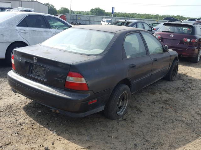 1HGCD5624RA009736 - 1994 HONDA ACCORD DX BLACK photo 4