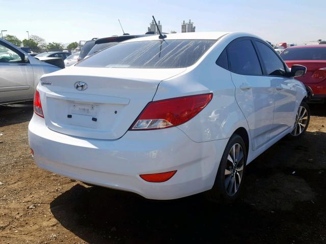 KMHCT4AE8HU348313 - 2017 HYUNDAI ACCENT SE WHITE photo 4