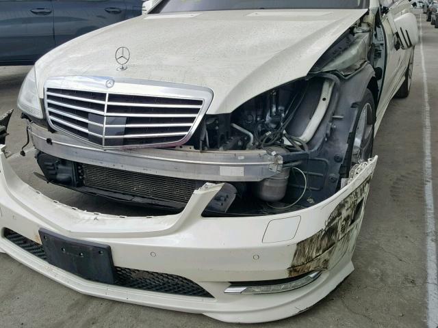 WDDNG7BB3BA408195 - 2011 MERCEDES-BENZ S 550 WHITE photo 9