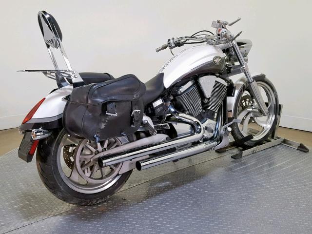 5VPGB26DX73008678 - 2007 VICTORY MOTORCYCLES VEGAS WHITE photo 8