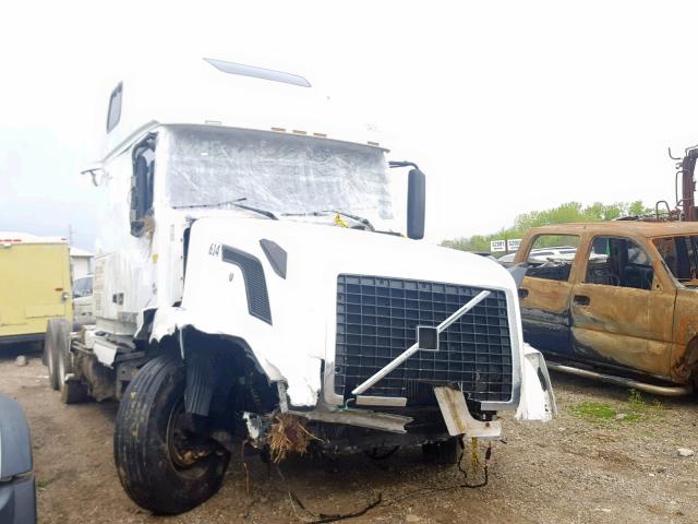 4V4NC9TH17N439356 - 2007 VOLVO VN VNL WHITE photo 1