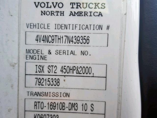 4V4NC9TH17N439356 - 2007 VOLVO VN VNL WHITE photo 10