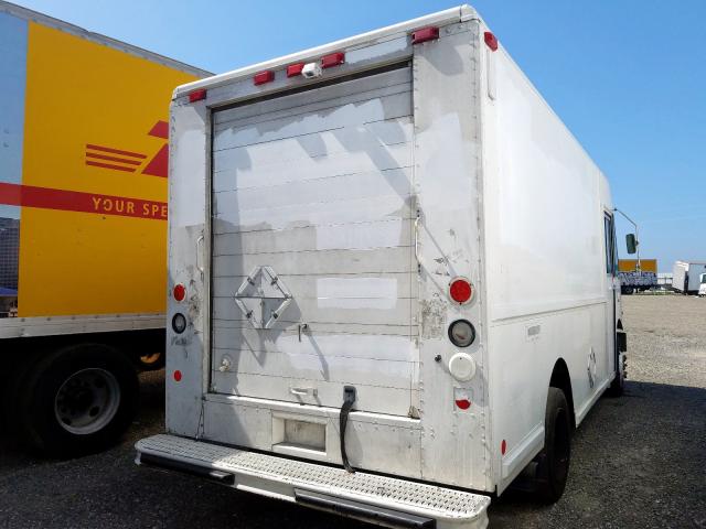 4UZAANBW72CJ99609 - 2002 FREIGHTLINER CHASSIS M LINE WALK-IN VAN  photo 4