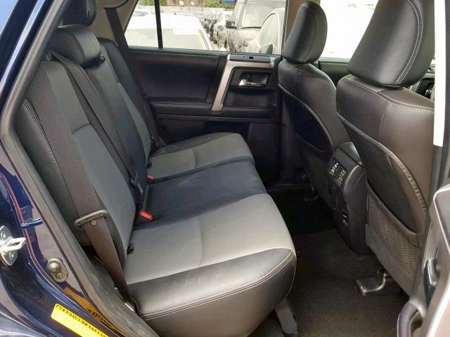JTEBU5JR9J5572739 - 2018 TOYOTA 4RUNNER SR BLUE photo 6