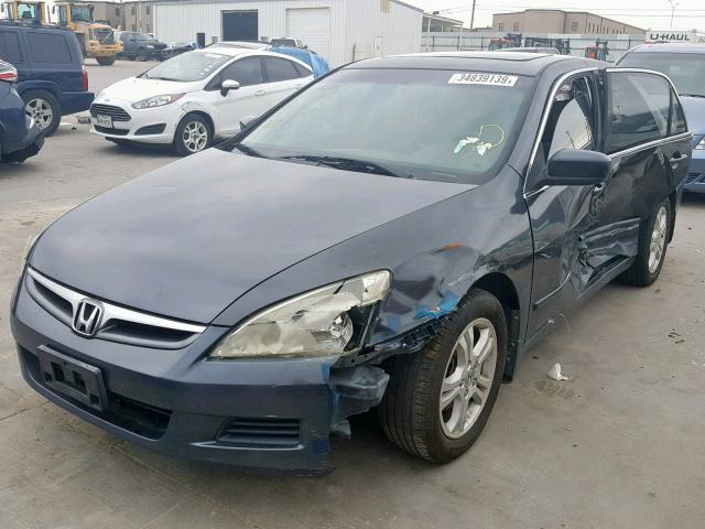 1HGCM567X7A025982 - 2007 HONDA ACCORD GRAY photo 2