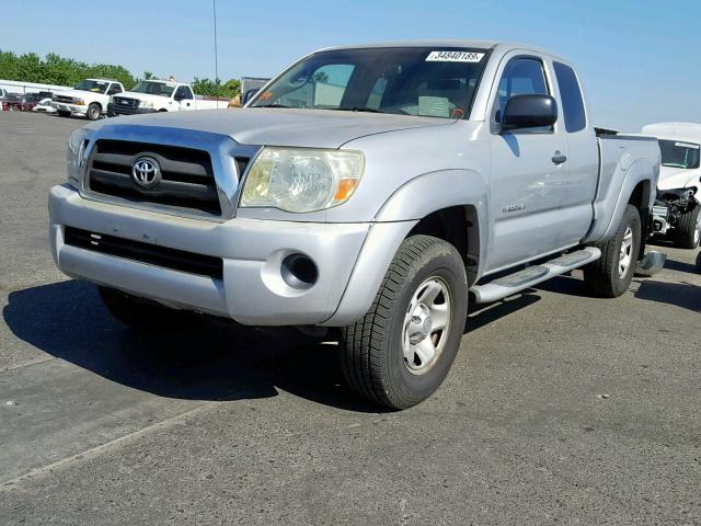 5TETX62N87Z322562 - 2007 TOYOTA TACOMA PRE SILVER photo 2