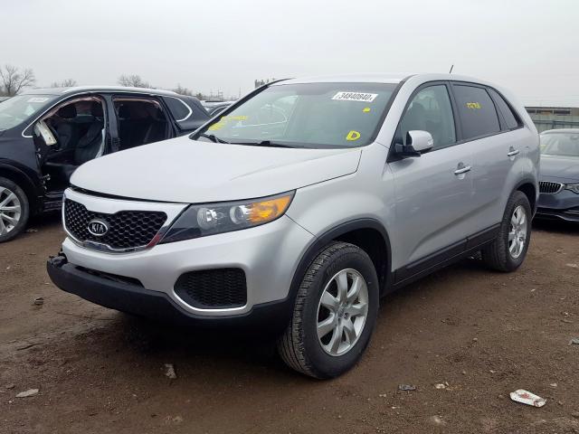 5XYKT3A13CG304186 - 2012 KIA SORENTO BASE  photo 2