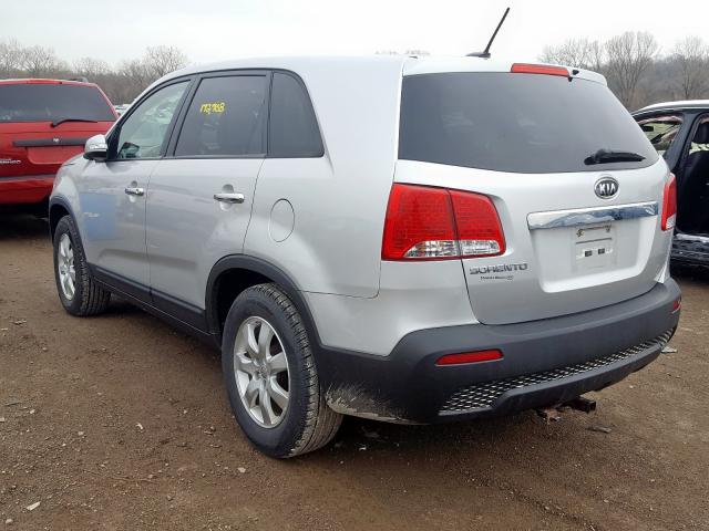 5XYKT3A13CG304186 - 2012 KIA SORENTO BASE  photo 3