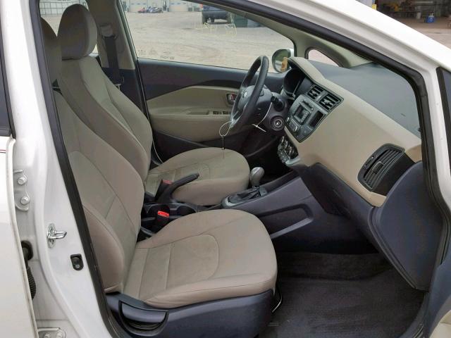 KNADM4A30F6421855 - 2015 KIA RIO LX WHITE photo 5