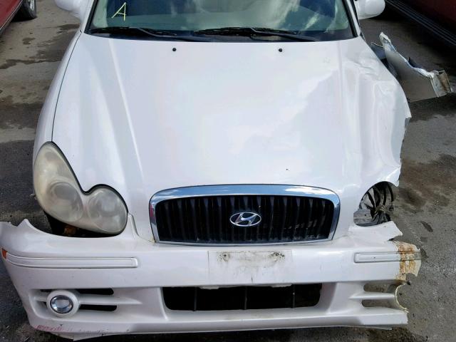 KMHWF25S44A013456 - 2004 HYUNDAI SONATA GL WHITE photo 7