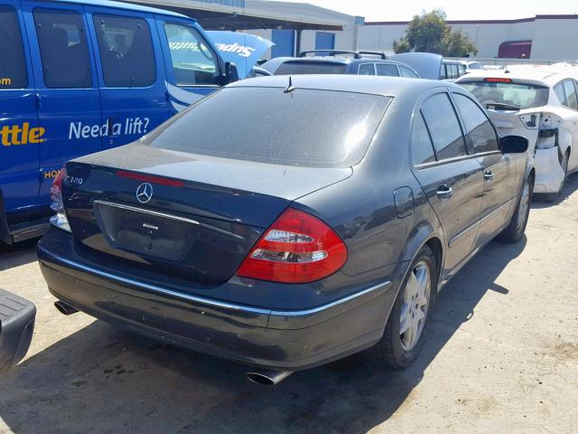 WDBUF65J43X110600 - 2003 MERCEDES-BENZ E 320 BLACK photo 4