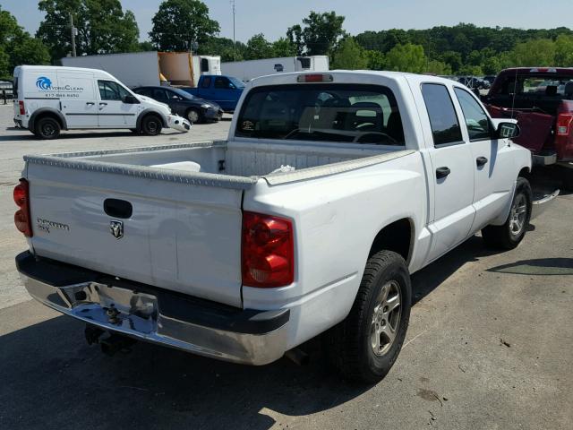 1D7HE48K56S688940 - 2006 DODGE DAKOTA QUA WHITE photo 4