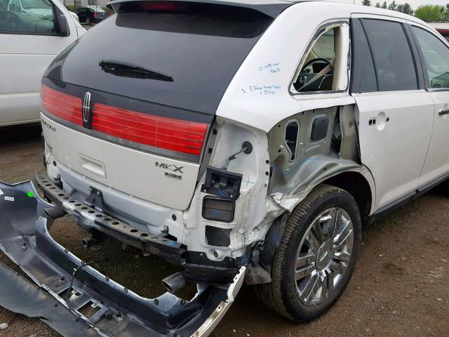 2LMDJ8JC0ABJ21407 - 2010 LINCOLN MKX WHITE photo 9