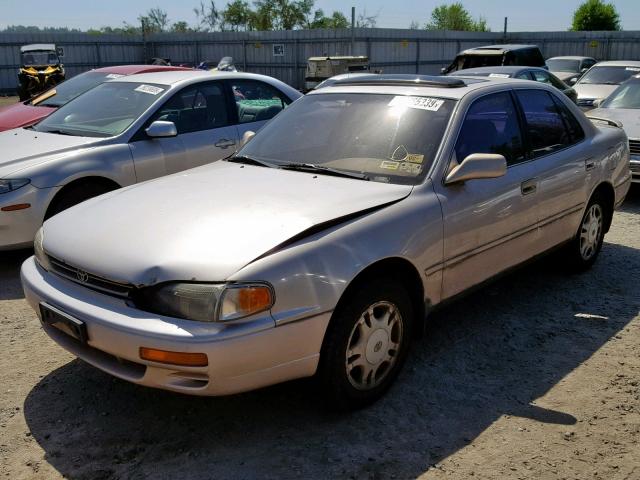 4T1GK13E0SU065122 - 1995 TOYOTA CAMRY XLE BEIGE photo 2