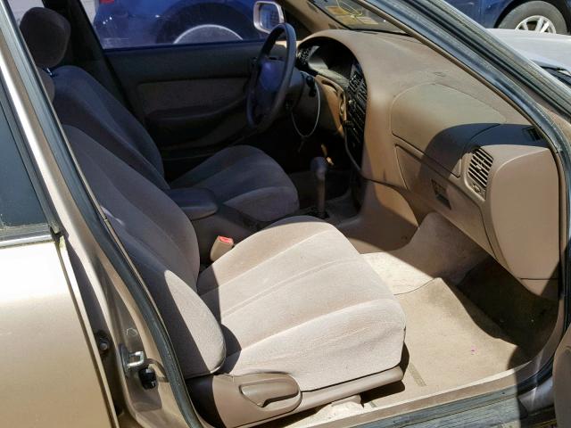 4T1GK13E0SU065122 - 1995 TOYOTA CAMRY XLE BEIGE photo 5