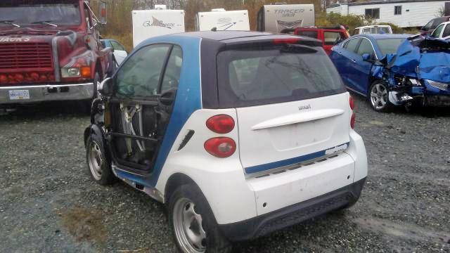 WMEEJ3BA7DK629308 - 2013 SMART FORTWO PUR TWO TONE photo 3