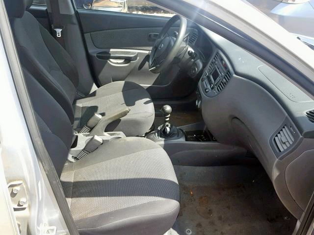 KNADH5A33A6648749 - 2010 KIA RIO LX SILVER photo 5