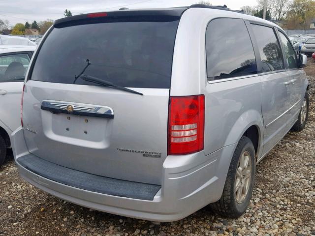 2A8HR54119R606850 - 2009 CHRYSLER TOWN & COU SILVER photo 4