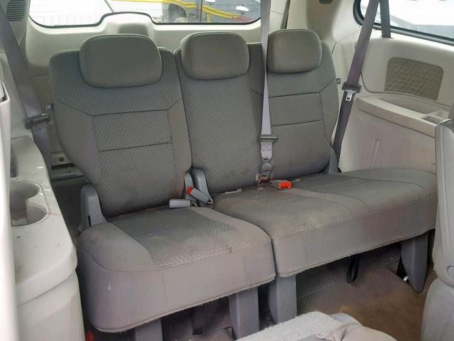 2A8HR54119R606850 - 2009 CHRYSLER TOWN & COU SILVER photo 9