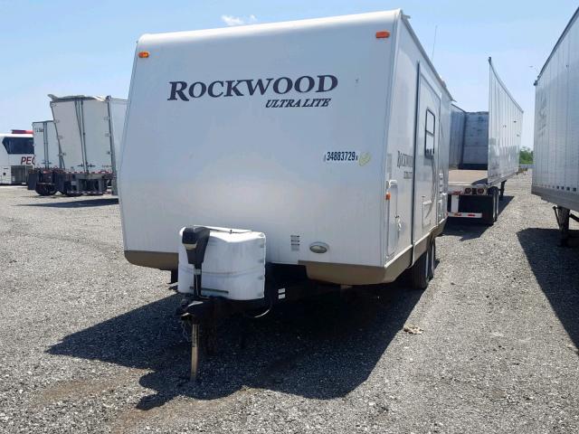 4X4TRLY29BD113042 - 2011 ROCK ULTRA LITE WHITE photo 2